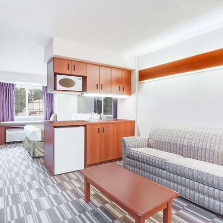 Microtel Inn & Suites By Wyndham Olean Bagian luar foto