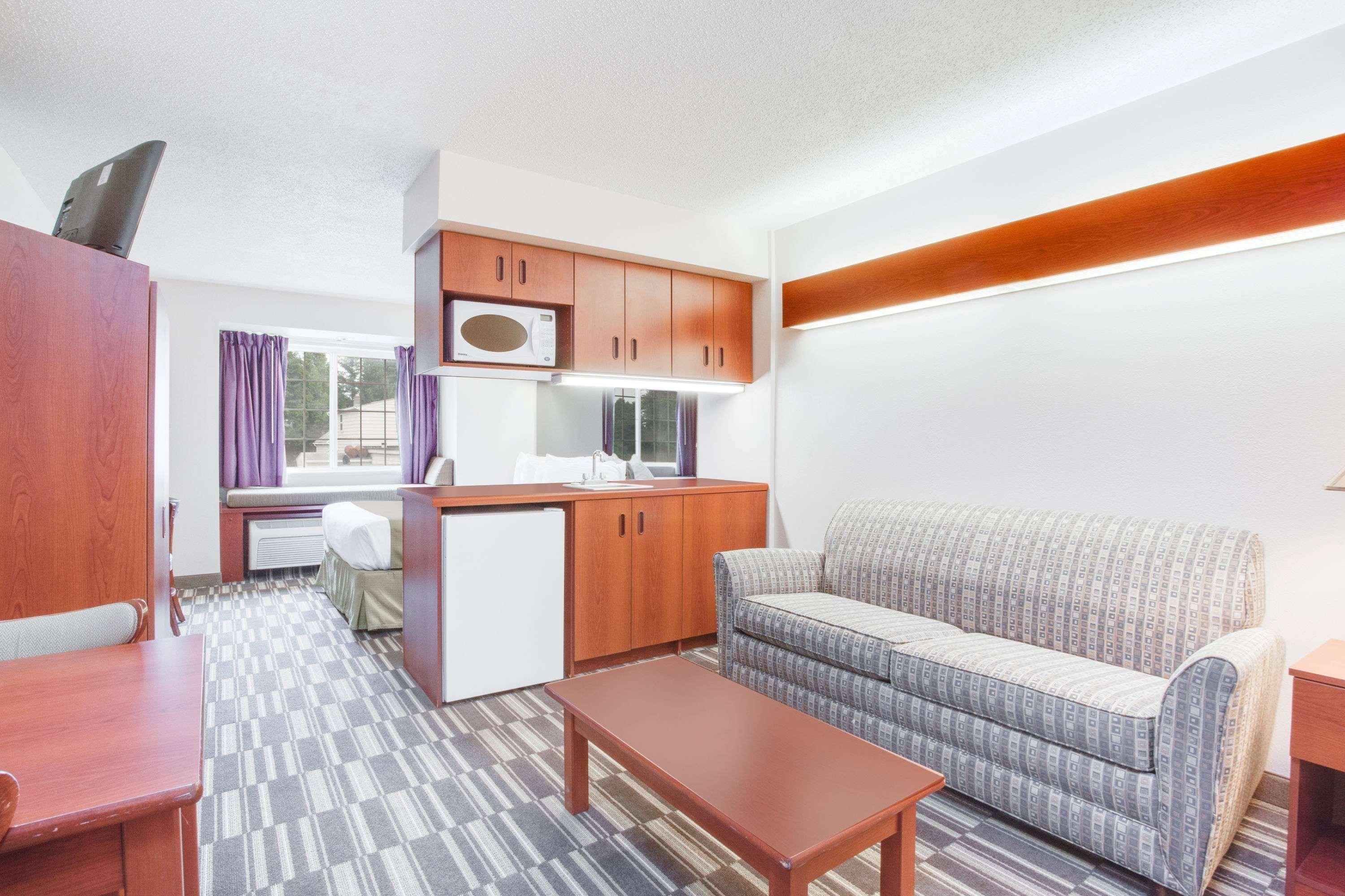 Microtel Inn & Suites By Wyndham Olean Bagian luar foto